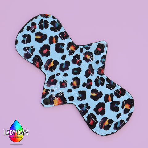 LADY DAYS HEAVY REUSABLE SANITARY PAD BLUE LEOPARD PRINT