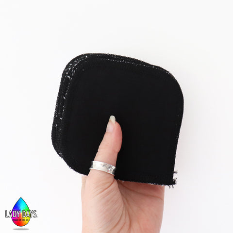 LADY DAYS Organic reusable facial rounds set of 5 black wipes